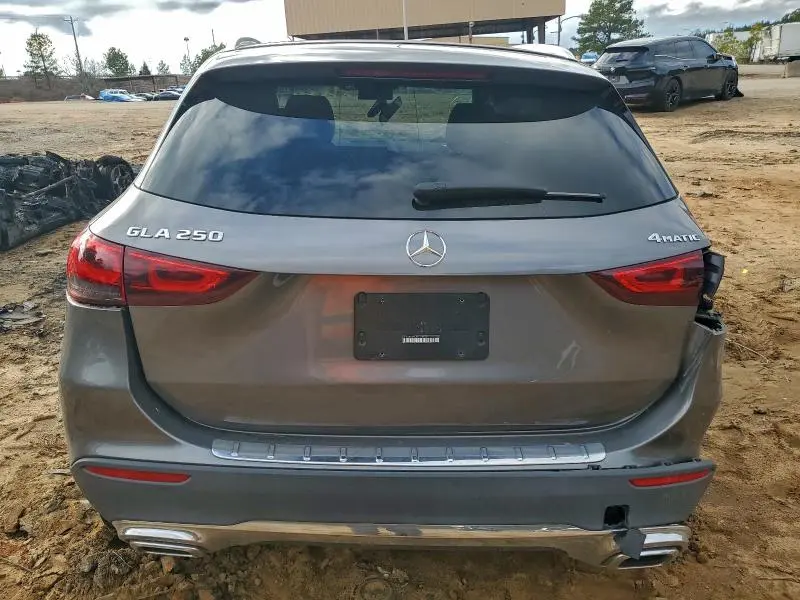 2021 MERCEDES-BENZ GLA 250 4MATIC  