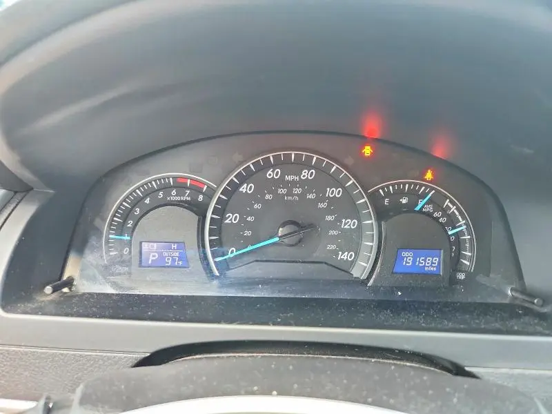 2014 TOYOTA CAMRY LE  