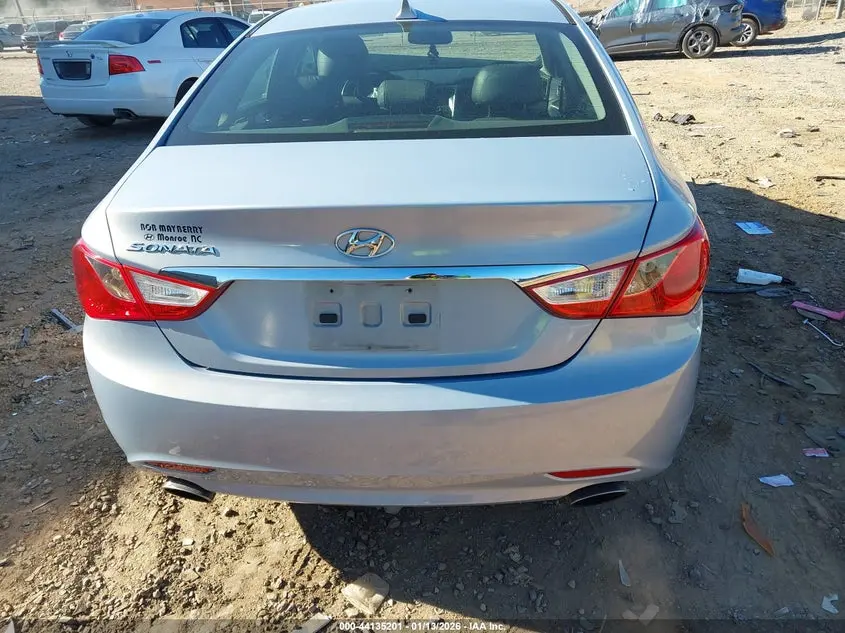 2011 HYUNDAI SONATA SE