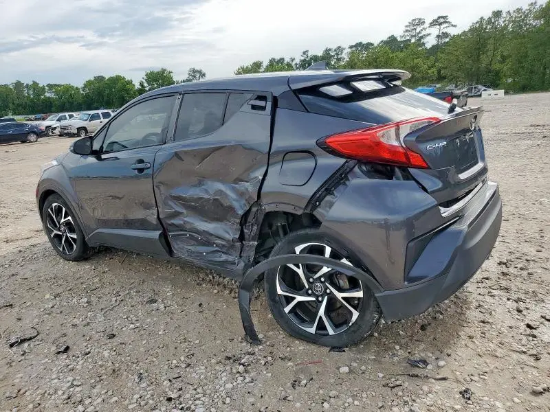 2021 TOYOTA C-HR XLE  