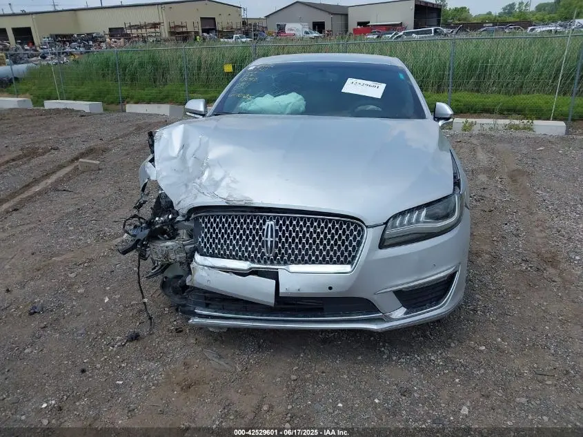 2017 LINCOLN MKZ PREMIERE