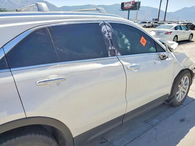 2022 CADILLAC XT4 LUXURY  