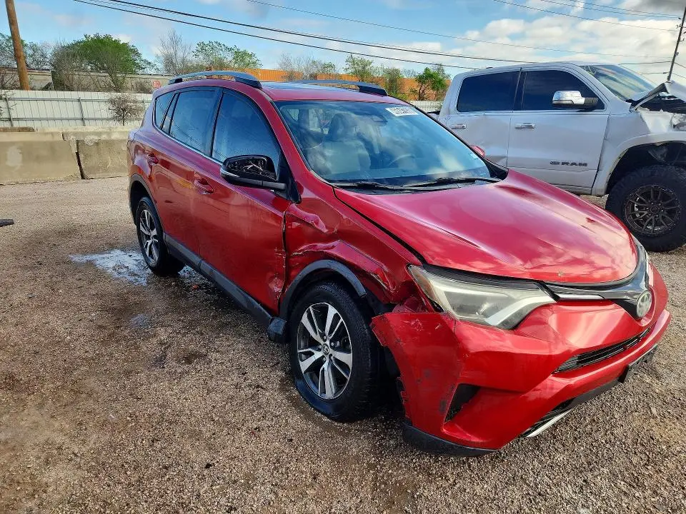 2017 TOYOTA RAV4 XLE  
