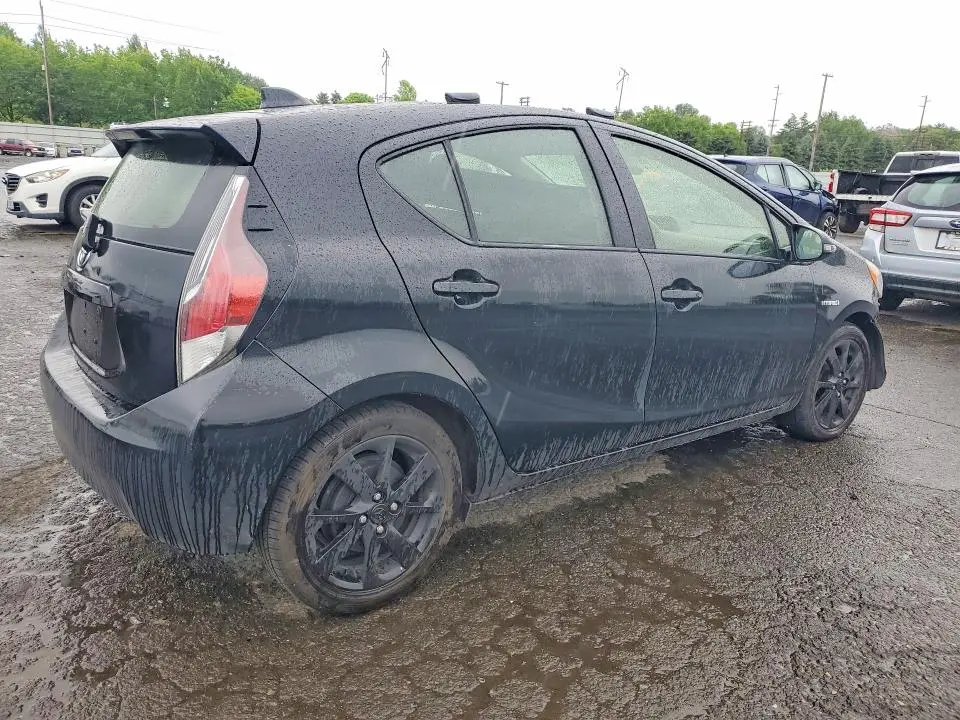 2016 TOYOTA PRIUS C ONE  