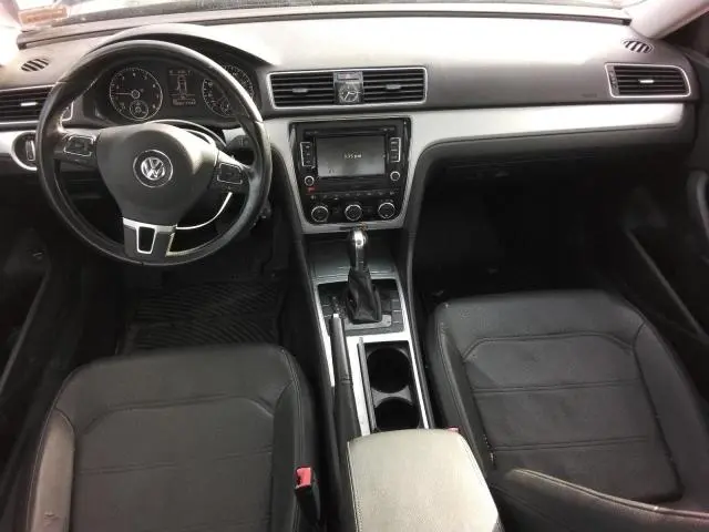 2012 VOLKSWAGEN PASSAT SE