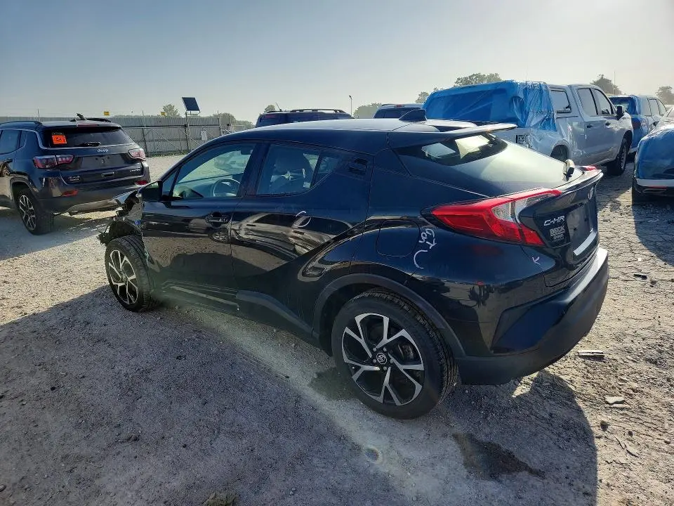2019 TOYOTA C-HR XLE  