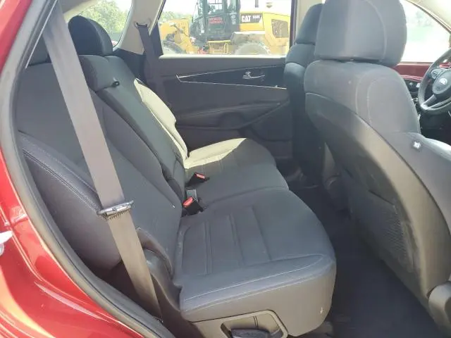 2017 KIA SORENTO LX  