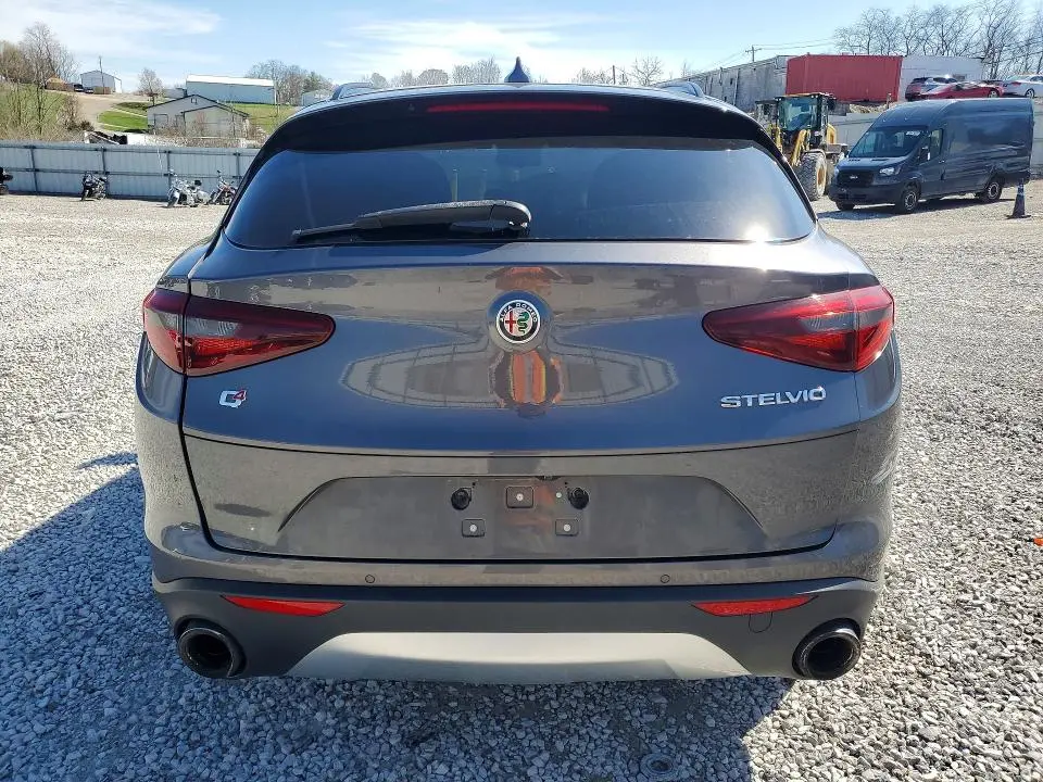 2018 ALFA ROMEO STELVIO TI SPORT  