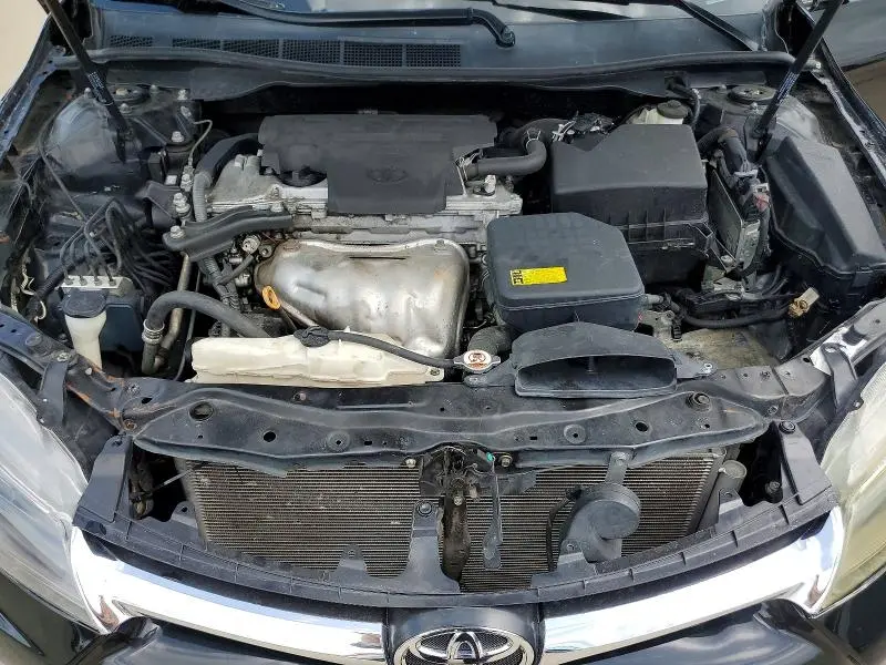 2017 TOYOTA CAMRY SE  