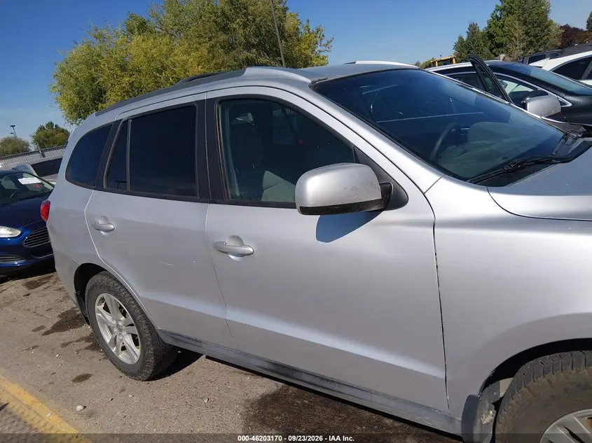 2012 HYUNDAI SANTA FE SE