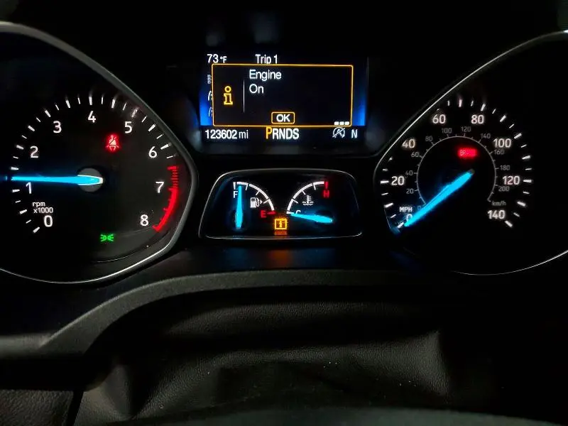 2017 FORD ESCAPE SE  