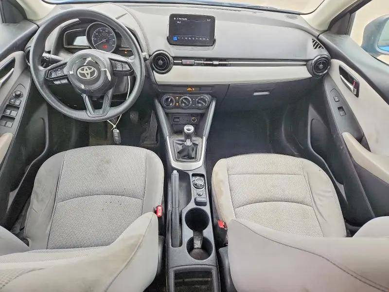 2019 TOYOTA YARIS L  