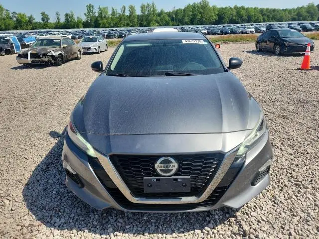 2019 NISSAN ALTIMA SR  
