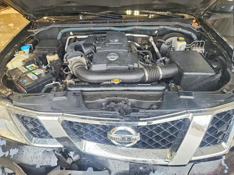 2010 NISSAN PATHFINDER S  