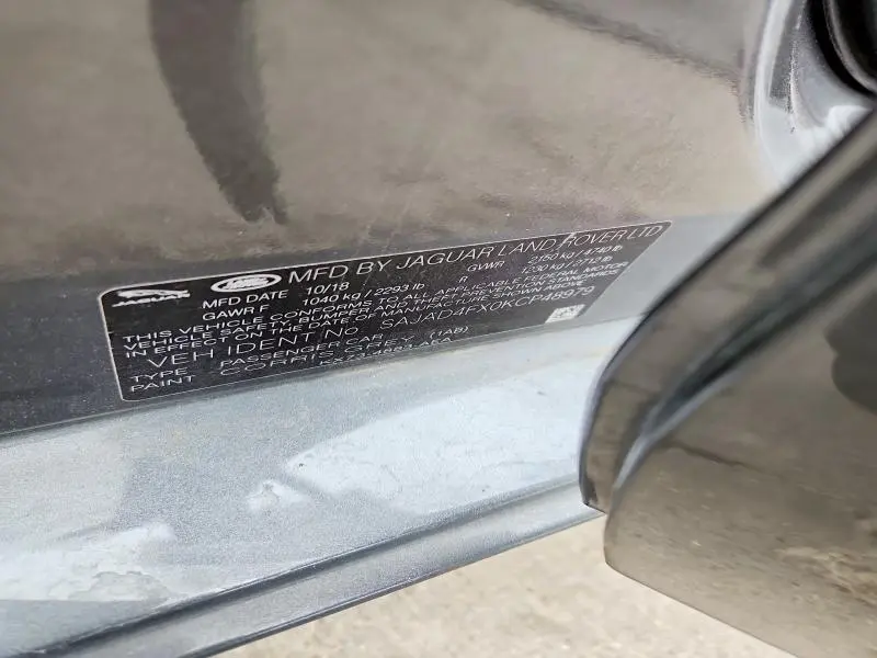2019 JAGUAR XE PREMIUM  
