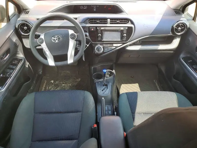 2016 TOYOTA PRIUS C TWO  