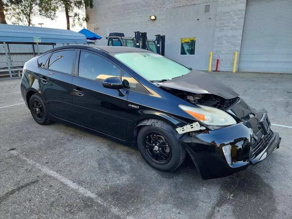 2015 TOYOTA PRIUS FOUR  
