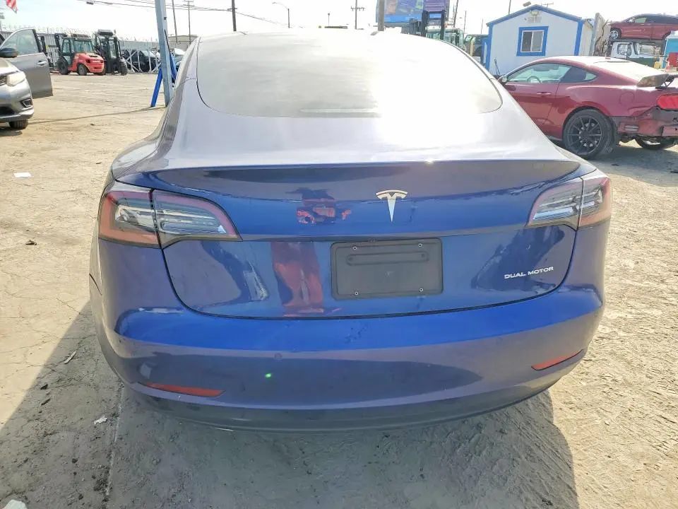 2021 TESLA MODEL 3   