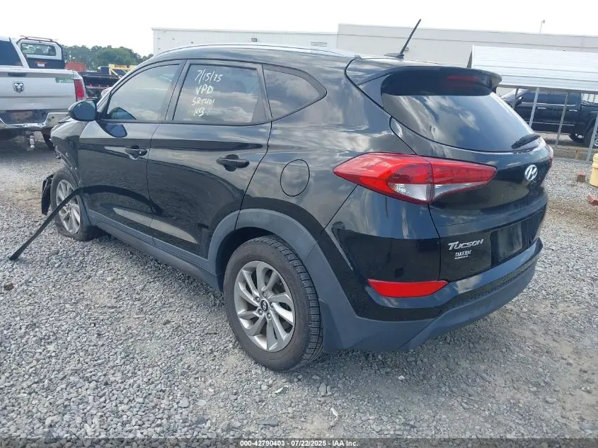 2016 HYUNDAI TUCSON SE