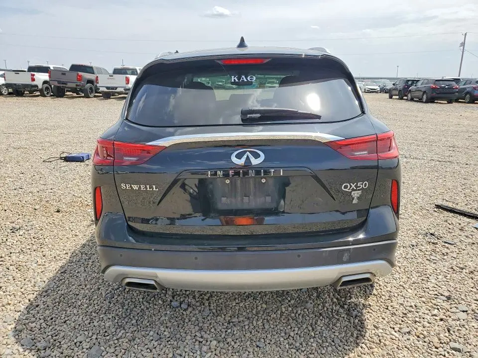 2020 INFINITI QX50 LUXE  