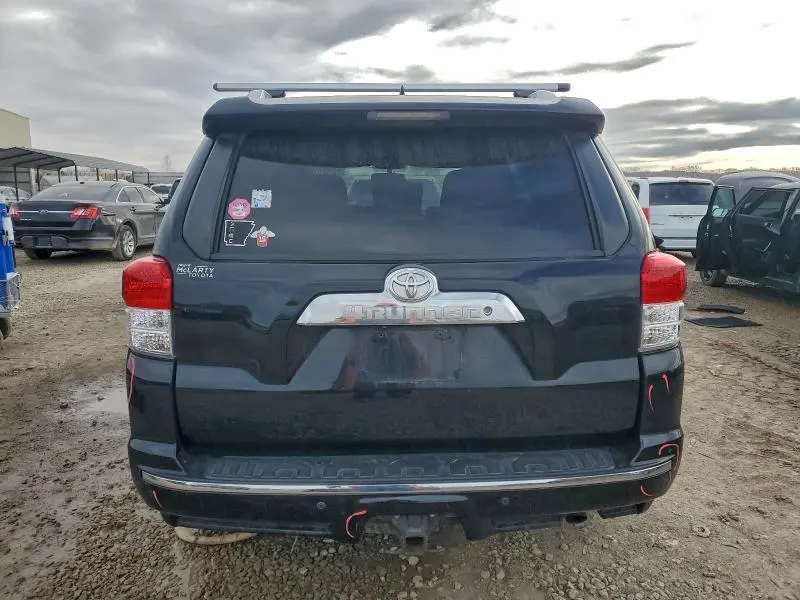 2011 TOYOTA 4RUNNER SR5  