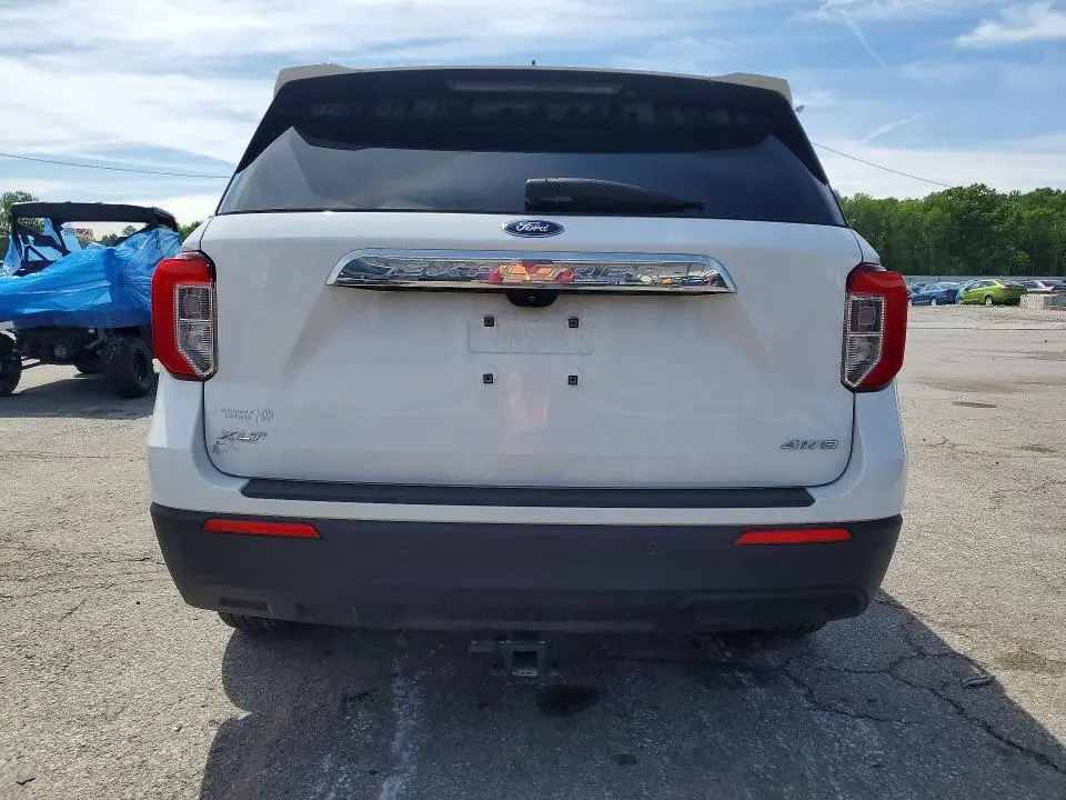 2022 FORD EXPLORER XLT  