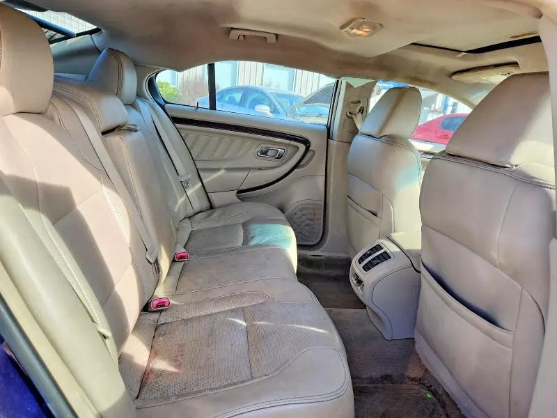 2011 FORD TAURUS LIMITED  