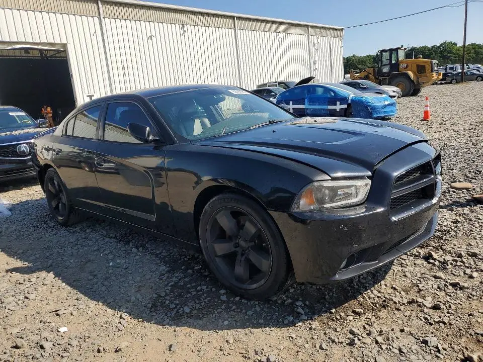 2013 DODGE CHARGER SXT  