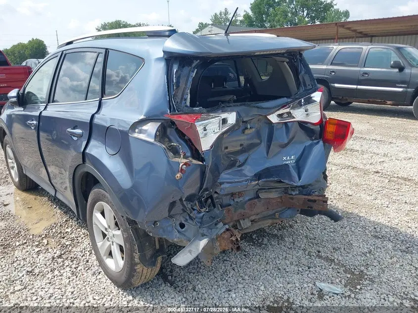 2014 TOYOTA RAV4 XLE