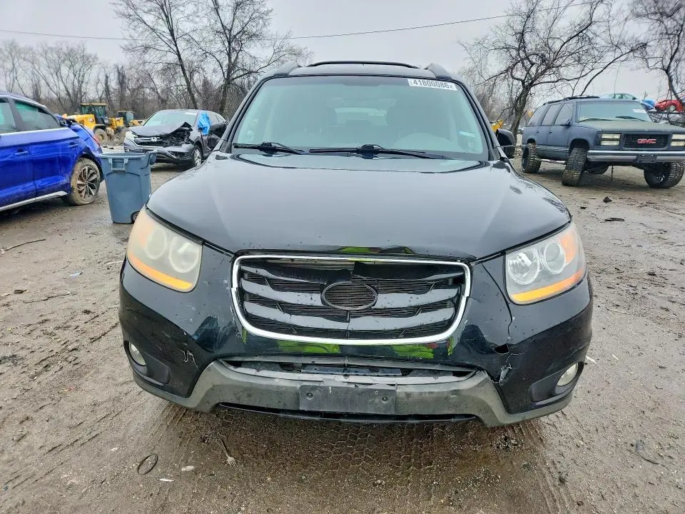 2011 HYUNDAI SANTA FE SE  