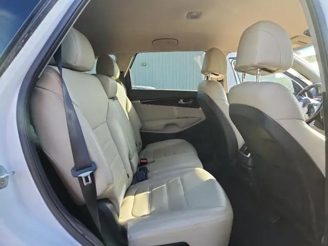 2017 KIA SORENTO LX  