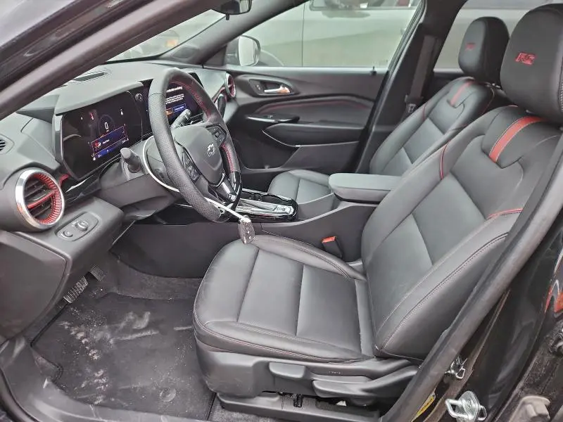 2025 CHEVROLET TRAX 2RS  