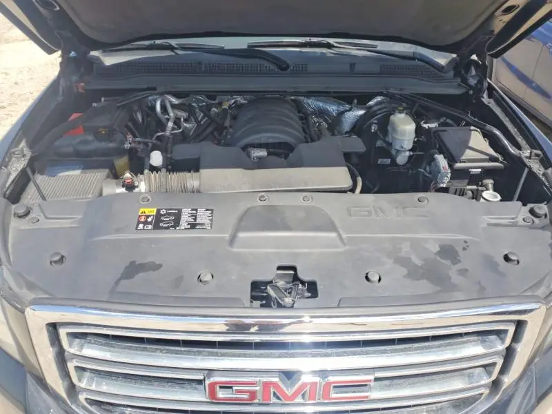 2015 GMC YUKON SLE  