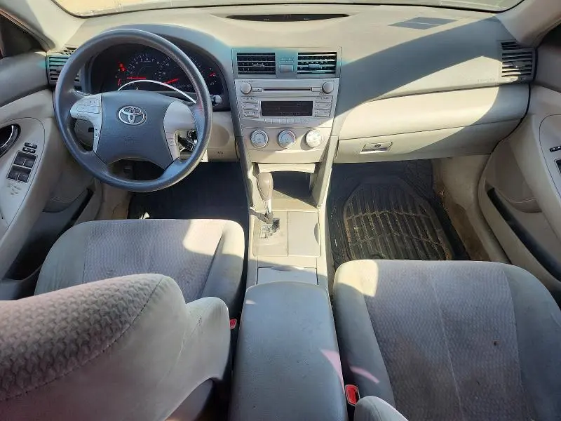2011 TOYOTA CAMRY LE  