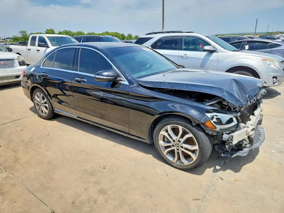 2018 MERCEDES-BENZ C 300  