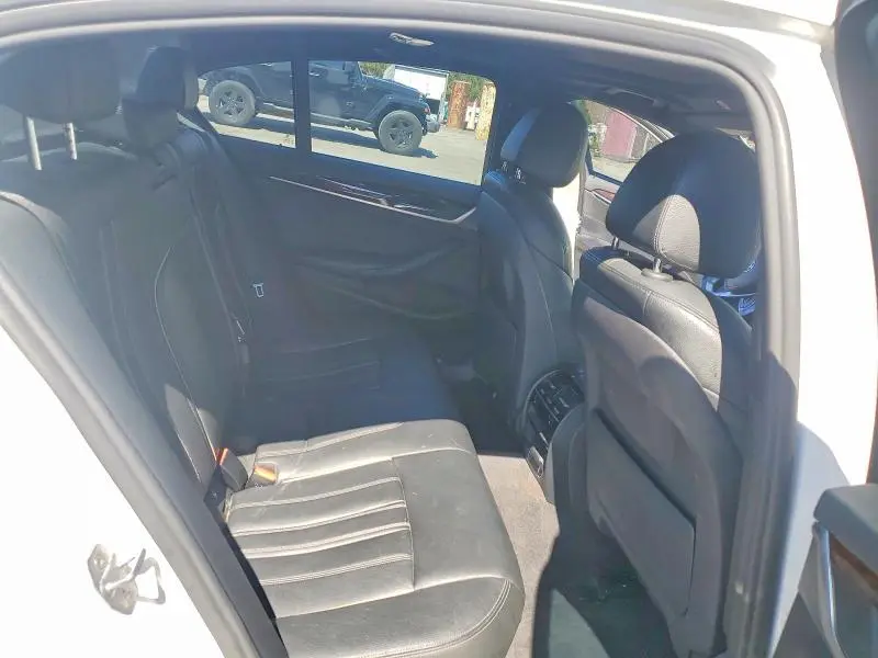 2018 BMW 530 XI  