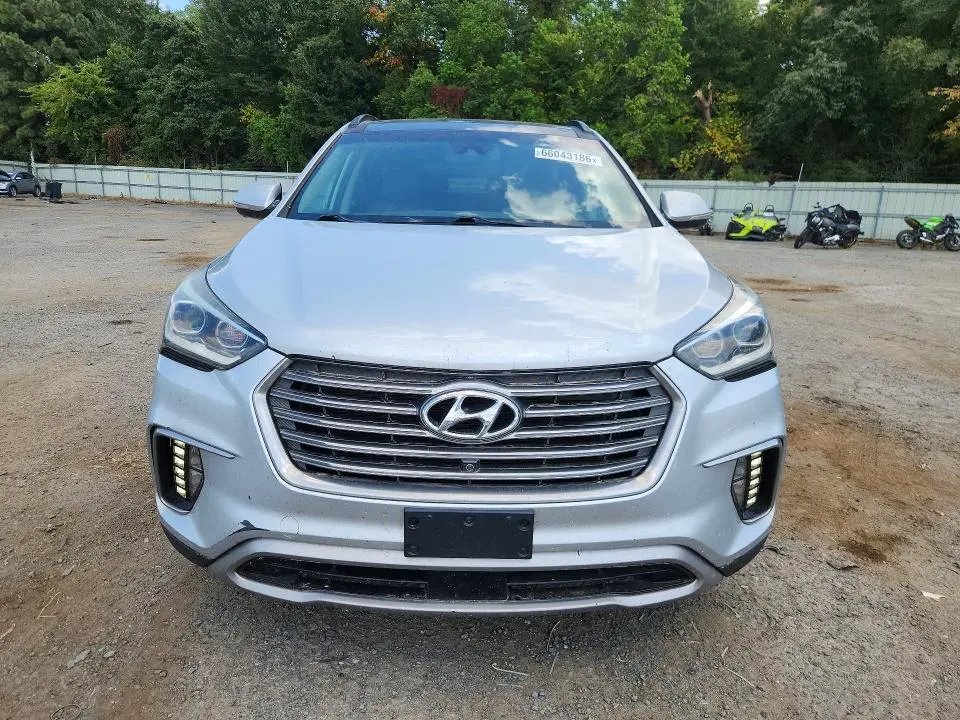 2017 HYUNDAI SANTA FE SE ULTIMATE  