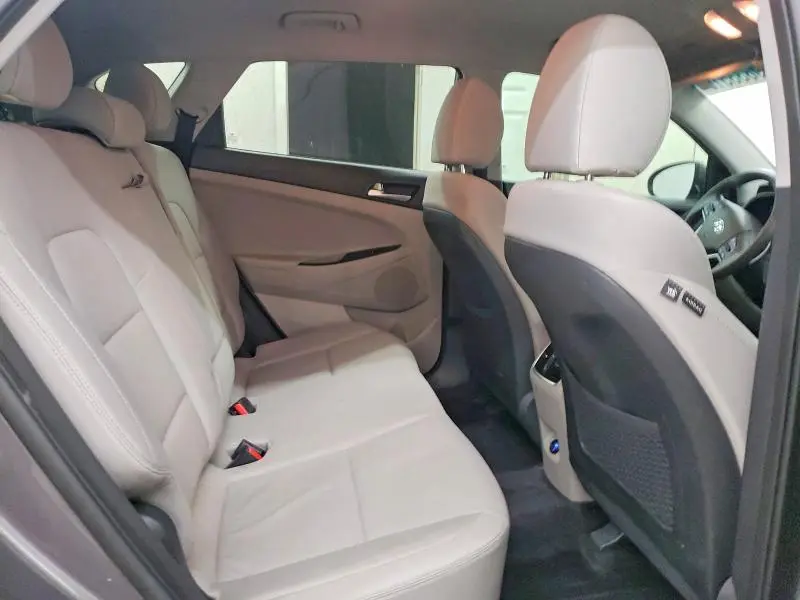 2020 HYUNDAI TUCSON SEL  