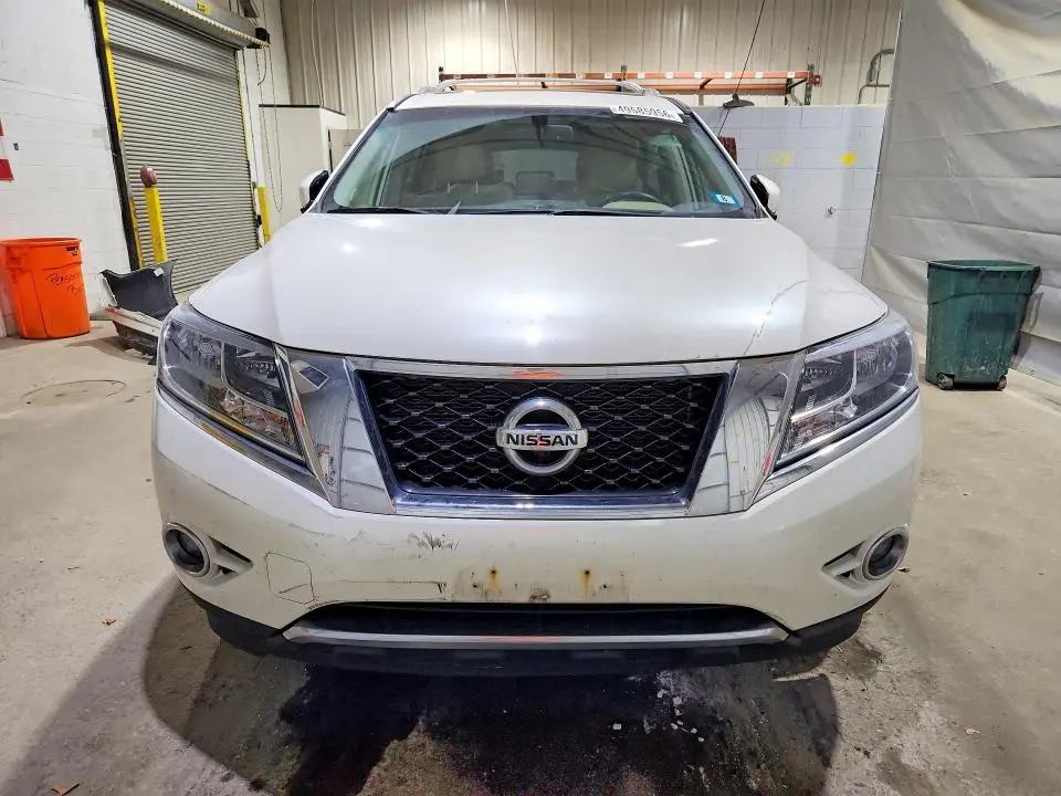2016 NISSAN PATHFINDER SL  