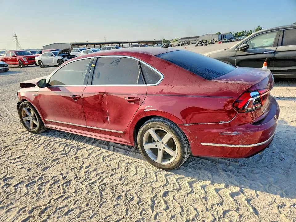 2017 VOLKSWAGEN PASSAT R-LINE  
