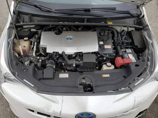 2017 TOYOTA PRIUS   
