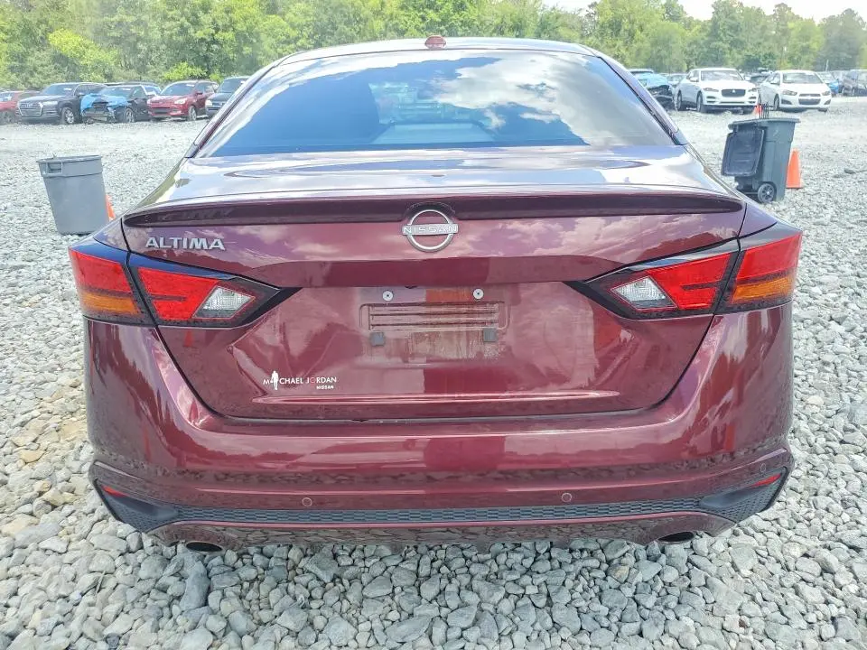 2025 NISSAN ALTIMA SV  