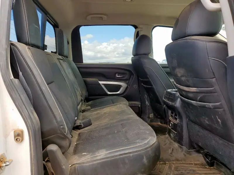 2018 NISSAN TITAN SV  