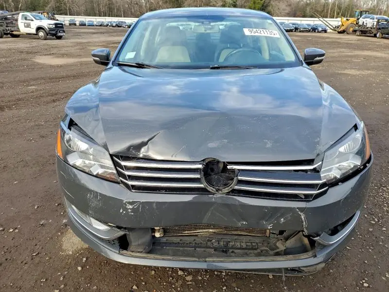 2015 VOLKSWAGEN PASSAT SE  