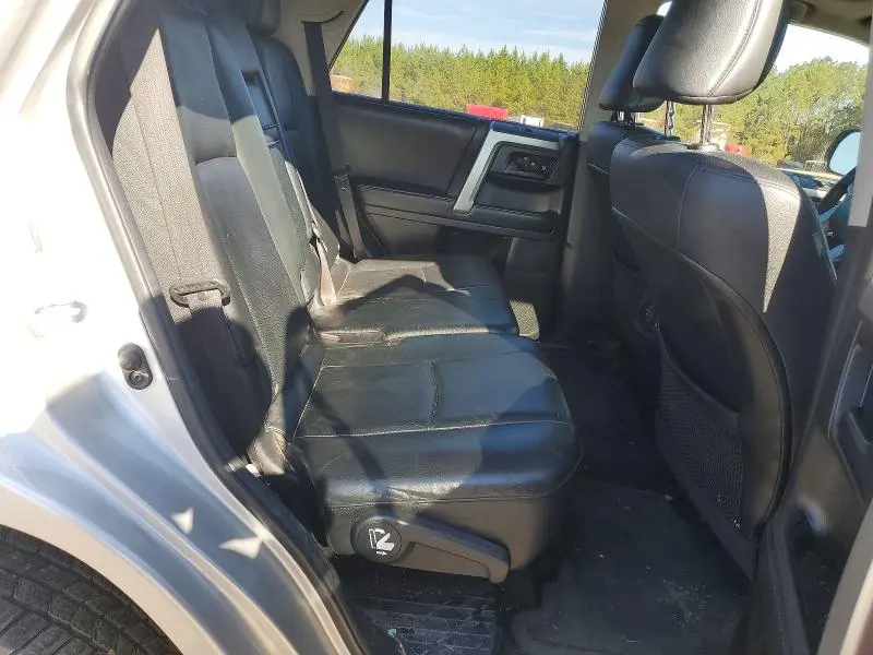 2011 TOYOTA 4RUNNER SR5  