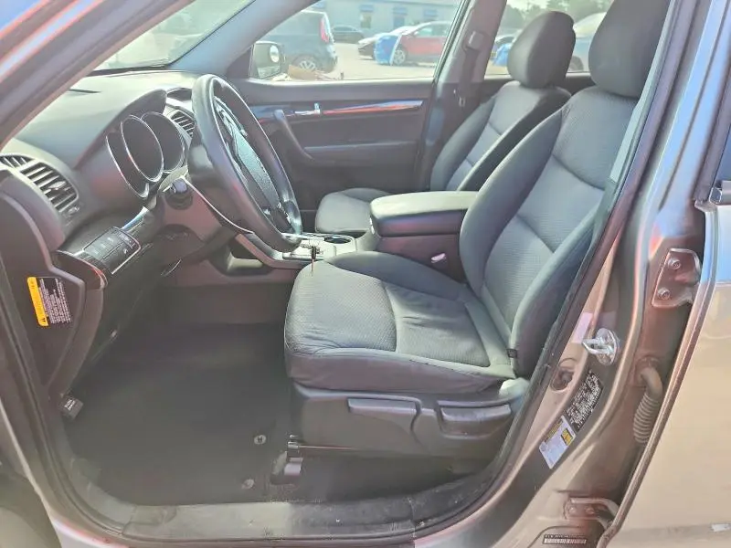 2012 KIA SORENTO LX  