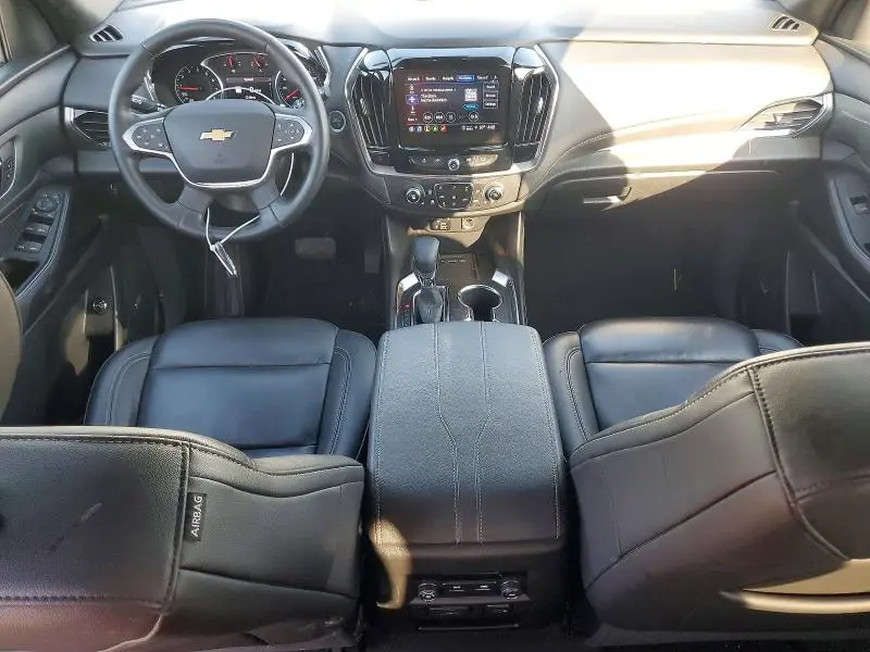 2023 CHEVROLET TRAVERSE LT  