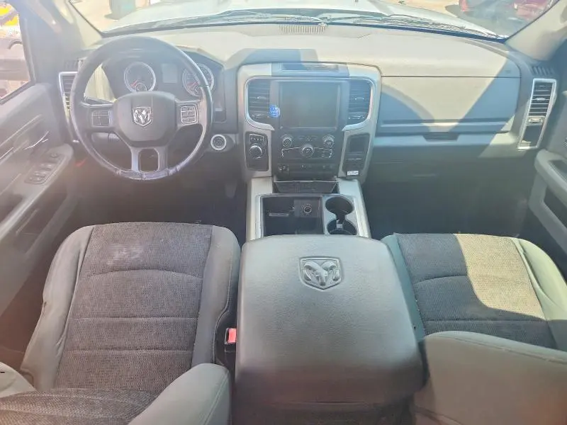 2015 RAM 1500 SLT  