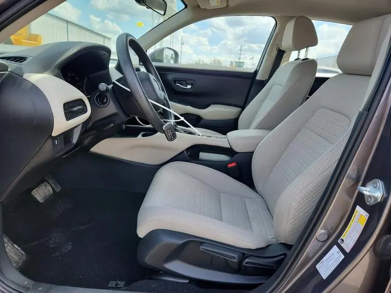 2023 HONDA HR-V LX  