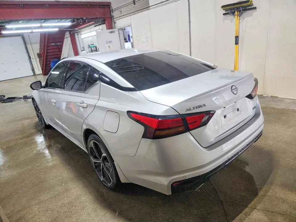 2024 NISSAN ALTIMA SR  